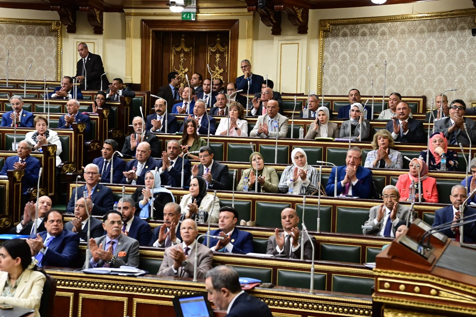fbeba055e7.jpg