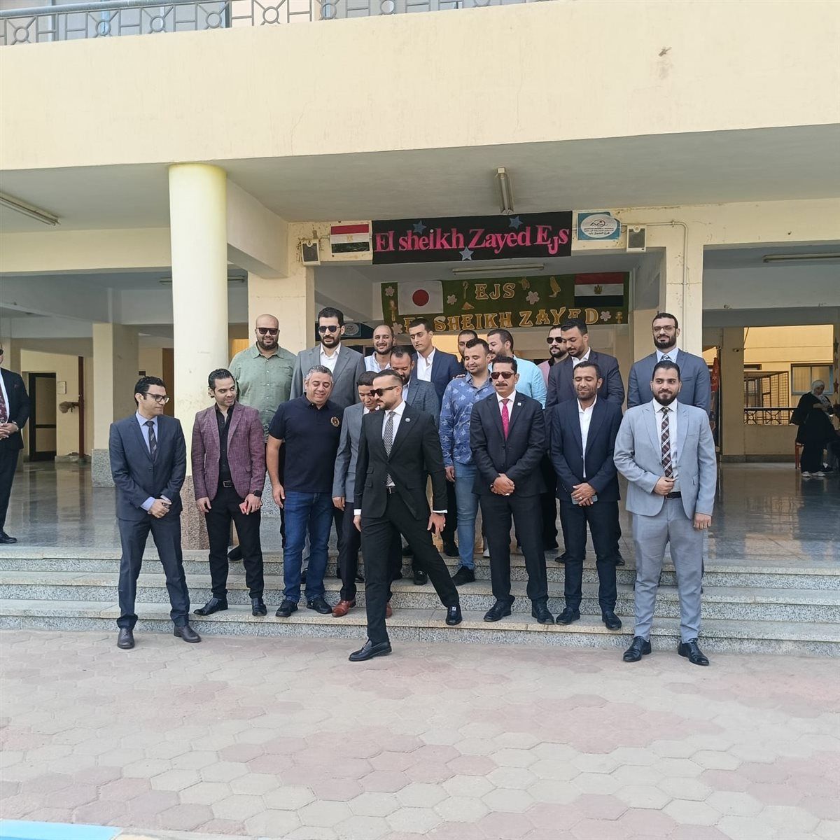 محمد الجارحي عضو مجلس إدارة النادي الاهلي يدلي بصوته في انتخابات النواب