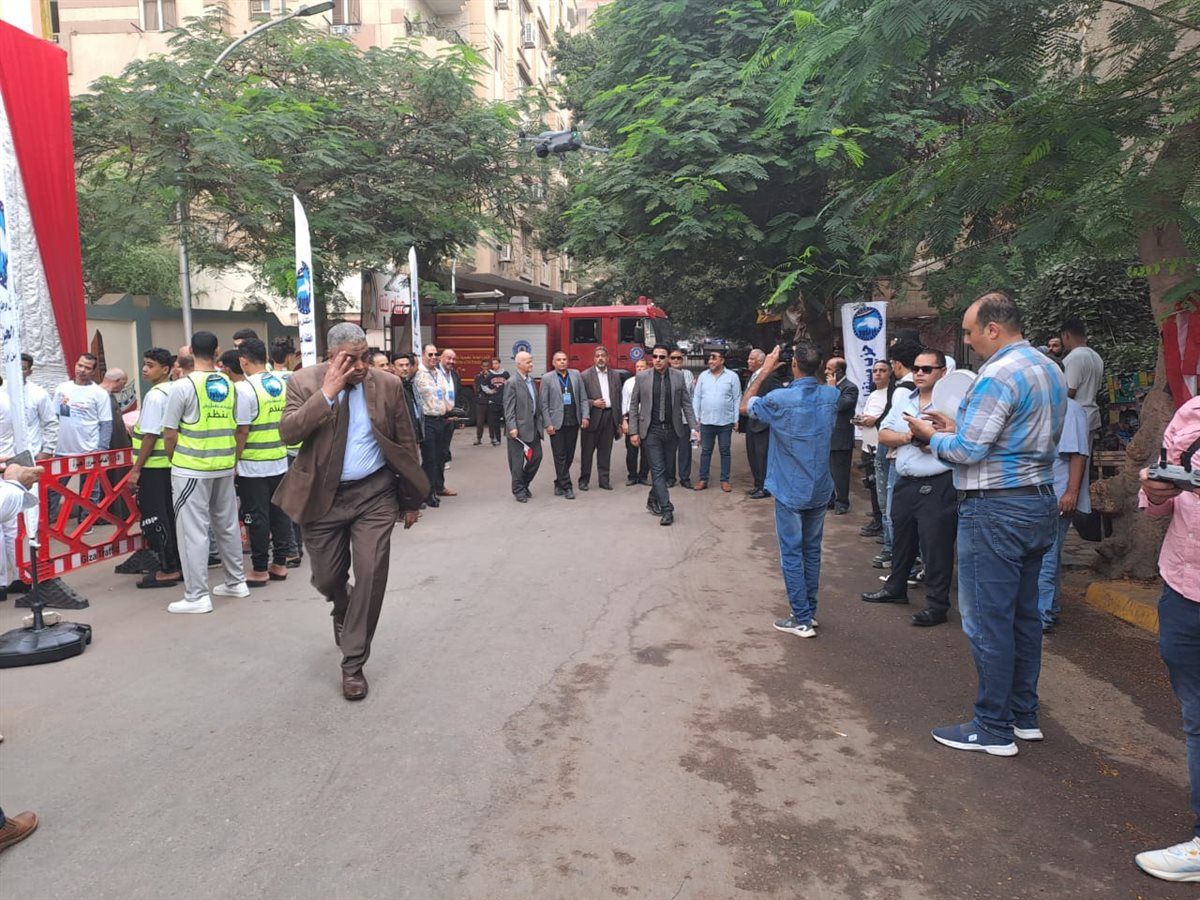 اقبال كثيف على التصويت في انتخابات مجلس النواب بمدرسة الشهيد هشام شتا