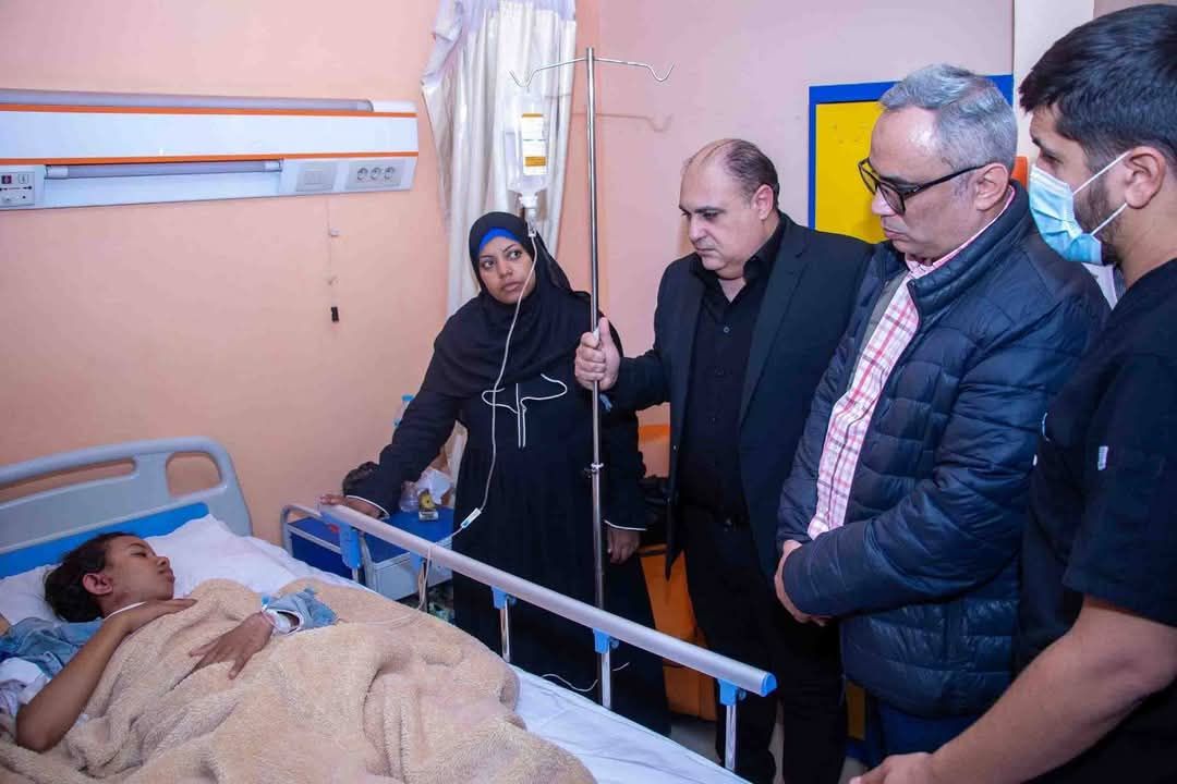 خالد اللبان يتفقد المصابين