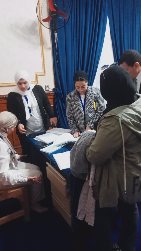 انتظام عملية التصويت في انتخابات النواب بلجنة الشهيد مصطفى عميرة 