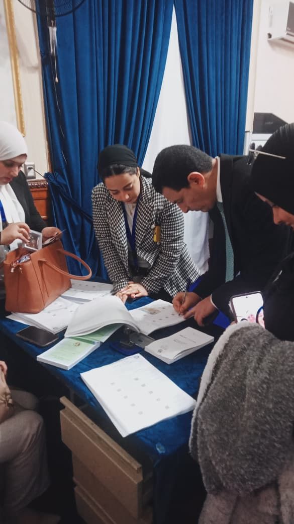 انتظام عملية التصويت في انتخابات النواب بلجنة الشهيد مصطفى عميرة 