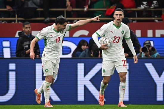 احتفال دياز بالهدف الأول