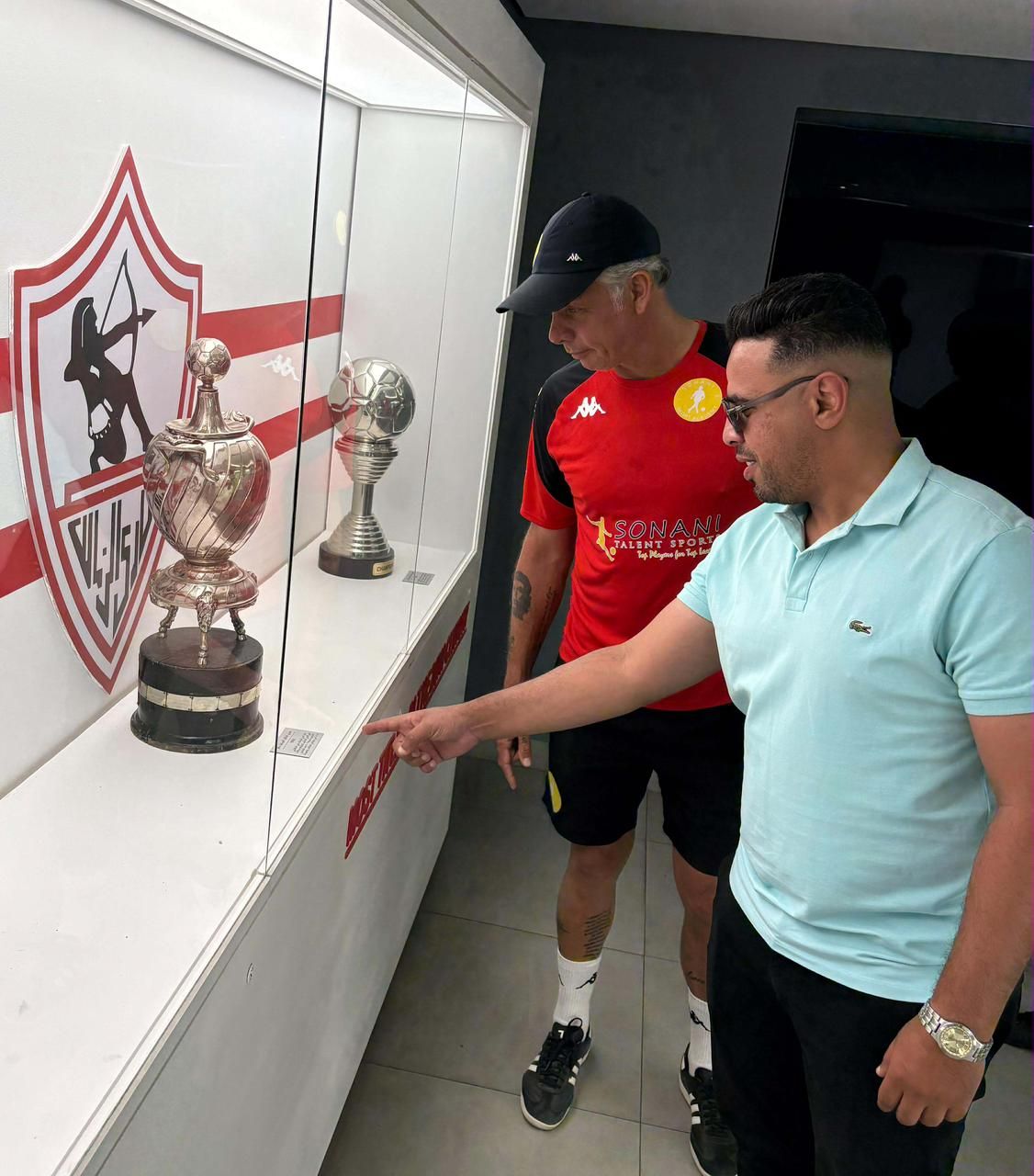 حازم امام ومارك فيش