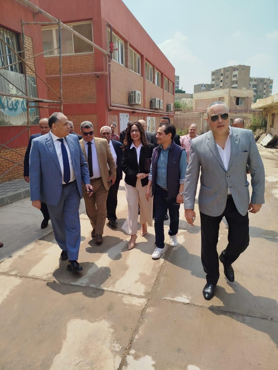 جانب من جولة الوزيرة