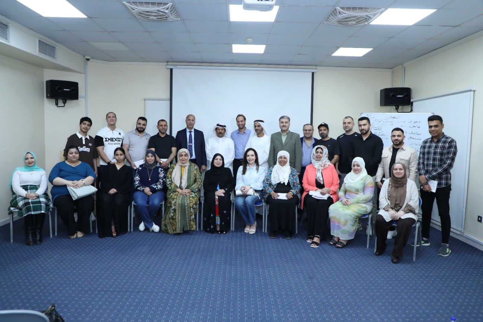 جانب من افتتاح الورشة جانب من افتتاح الورشة