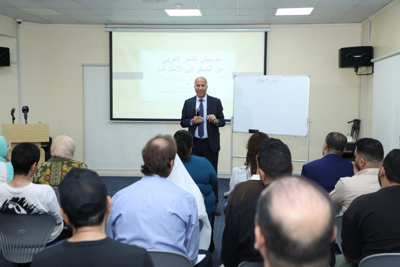 جانب من الورشة جانب من الورشة