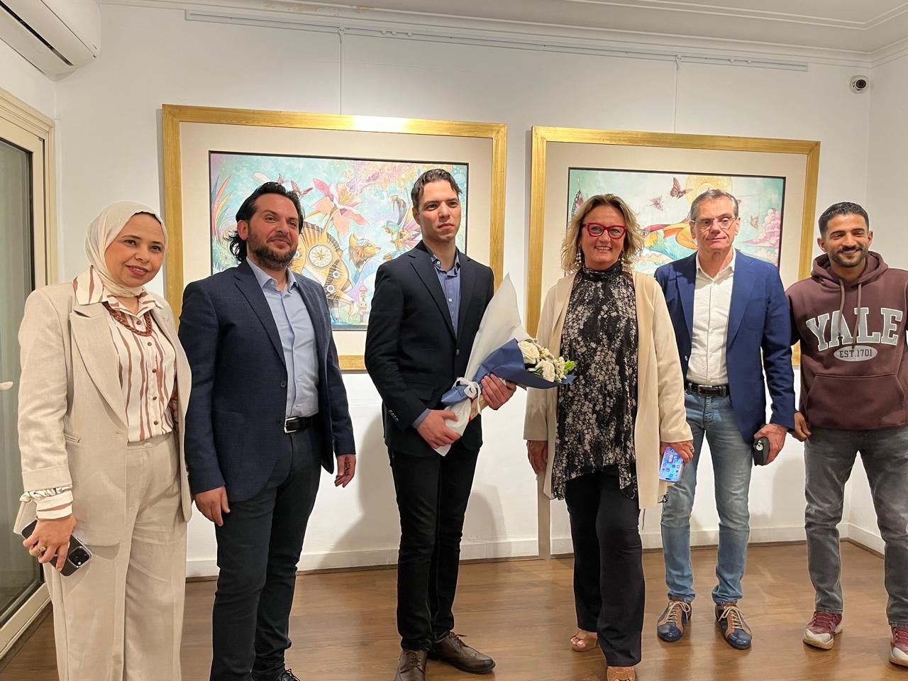 مع الفنانه الايطاليه انتونيلا ليونى مع الفنانه الايطاليه انتونيلا ليونى