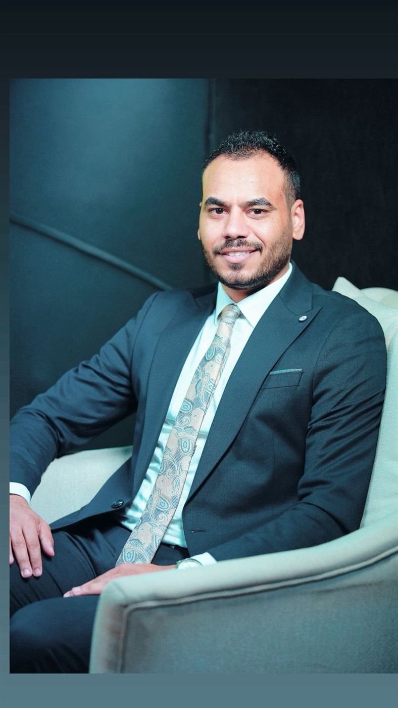 الدكتور أحمد متولي