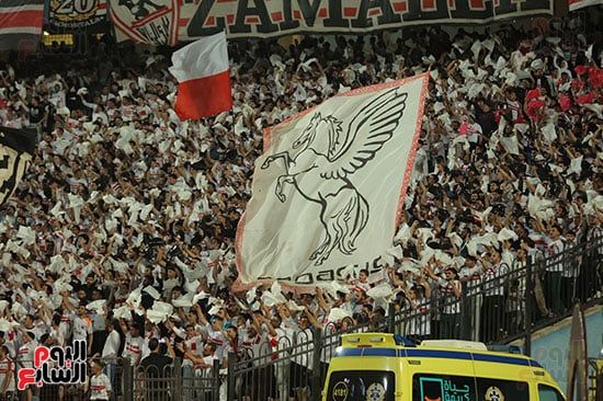 جماهير الزمالك بالمدرجات (5)