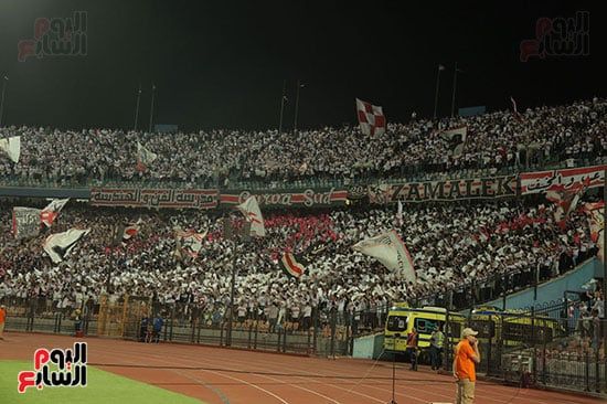 جماهير الزمالك بالمدرجات (3)