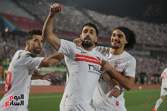 احتفال الدباغ بالهدف