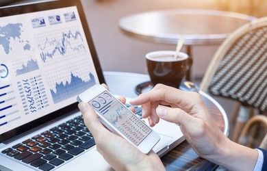ما هي التجارة الإلكترونية؟ التعريف والأنواع والمزايا والعيوب - فلينزا