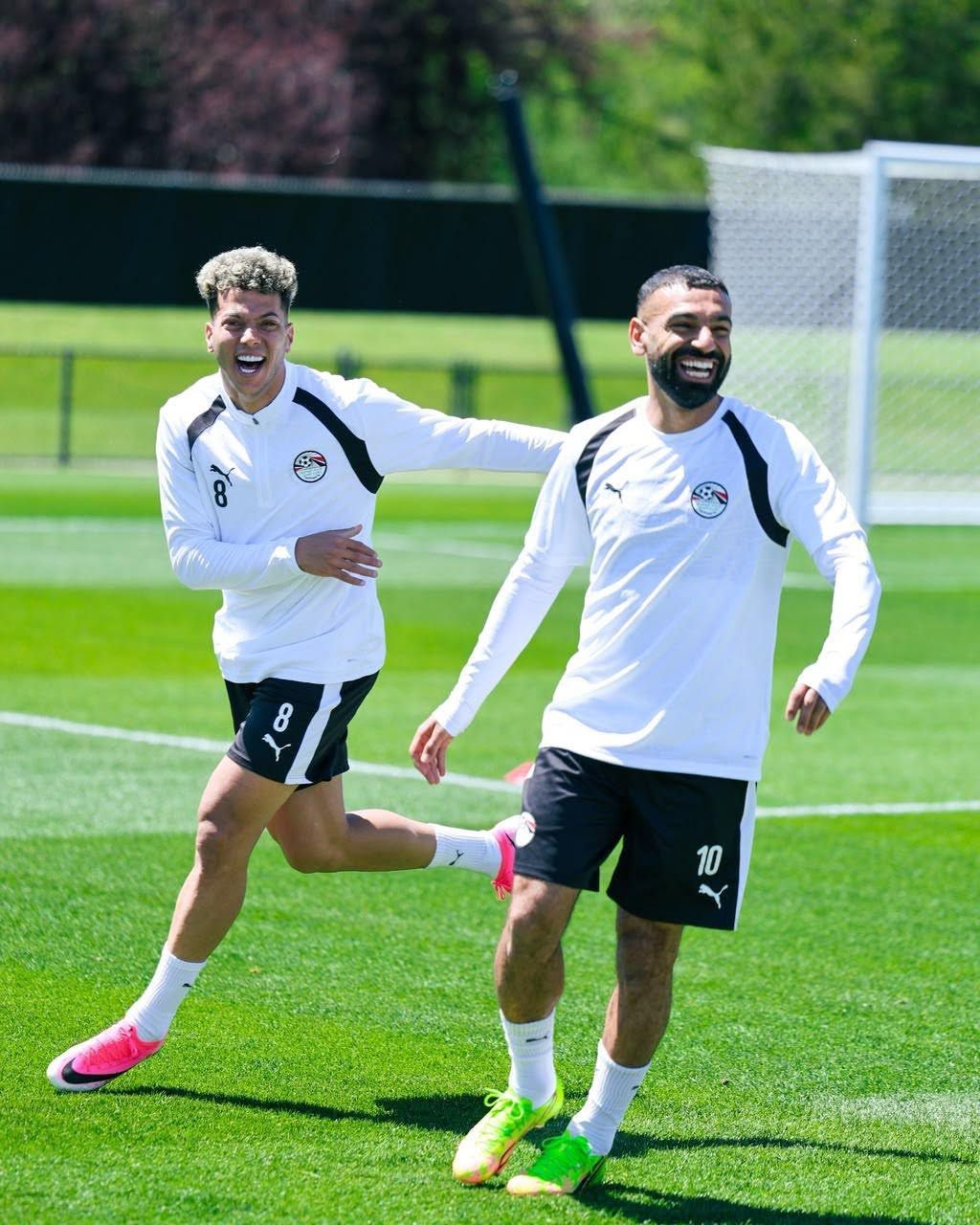 محمد صلاح وإمام عاشور