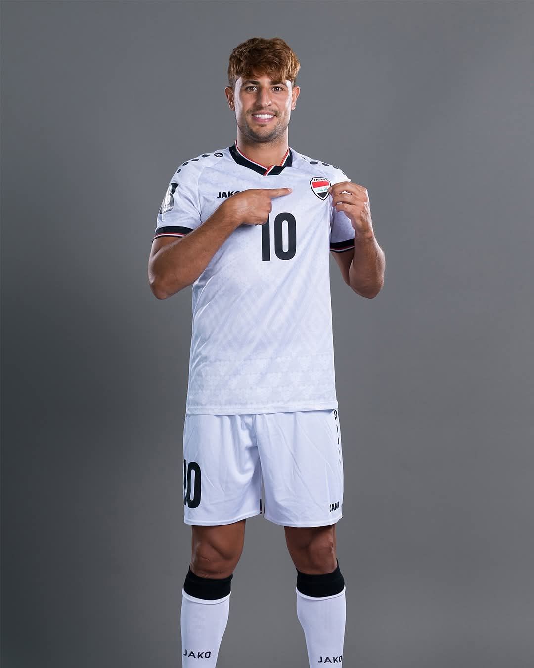 مهند على مهاجم منتخب العراق مهند على مهاجم منتخب العراق