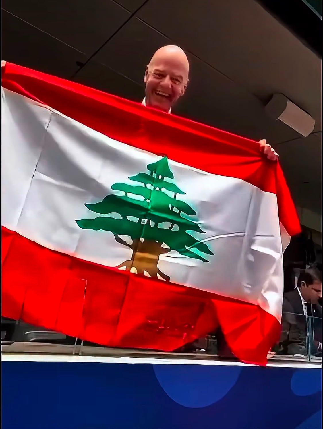 جياني إنفانتينو يرفع علم لبنان في كأس العالم... وابنته تدعم أشرف...