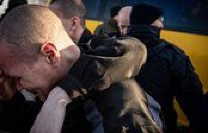 تبادل
      الأسرى
      بين
      أوكرانيا
      وروسيا
      الأسبوع
      المقبل
      وسط
      اتهامات
      متبادلة
      وتعقيدات
      تفاوضية