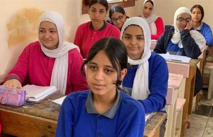 رابط
      الاستعلام
      عن
      أرقام
      الجلوس
      للثانوية
      العامة
      2025
      من
      بوابتك
      الرقمية