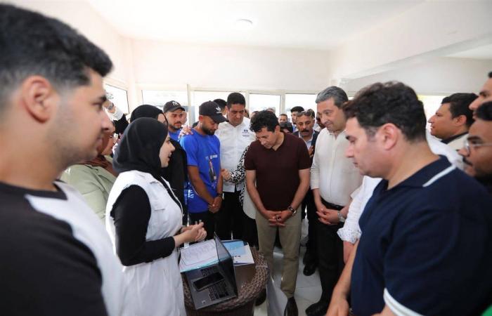ملتقى
      توظيفي
      بحضور
      وزير
      الشباب
      والرياضة
      في
      دمياط
      (
      التفاصيل
      الكاملة)