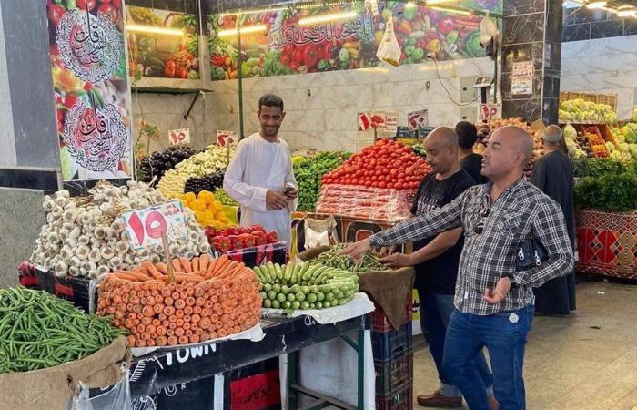 أسعار
      الخضروات
      والفواكه
      بأسواق
      الغردقة
      الخميس
      12
      يونيو
      2025