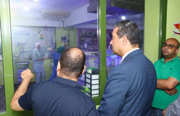 محافظ
      دمياط
      يتفقد
      مستشفى
      عزبة
      البرج
      المركزي