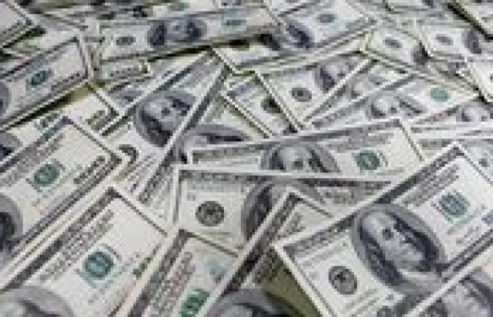 الآن..
      سعر
      الدولار
      مقابل
      الجنيه
      المصري
      داخل
      مختلف
      البنوك