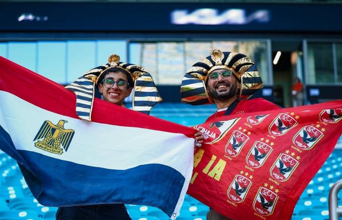 شاهد..
      جماهير
      الأهلي
      تزين
      ملعب
      «هارد
      روك»
      قبل
      انطلاق
      ماتش
      الأهلي
      وإنتر
      ميامي