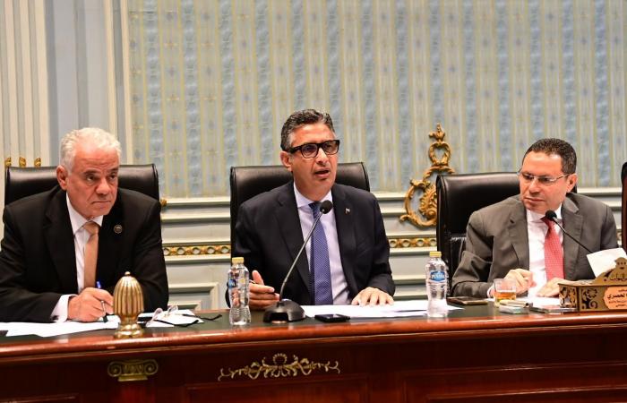 وزير
      التموين
      أمام
      البرلمان:
      لدينا توجيهات
      رئاسية
      بضرورة
      أن
      يحصل
      الفلاح
      على
      سعر
      يفوق
      الأسعار
      العالمية
      في
      المحاصيل
      الاستراتيجية