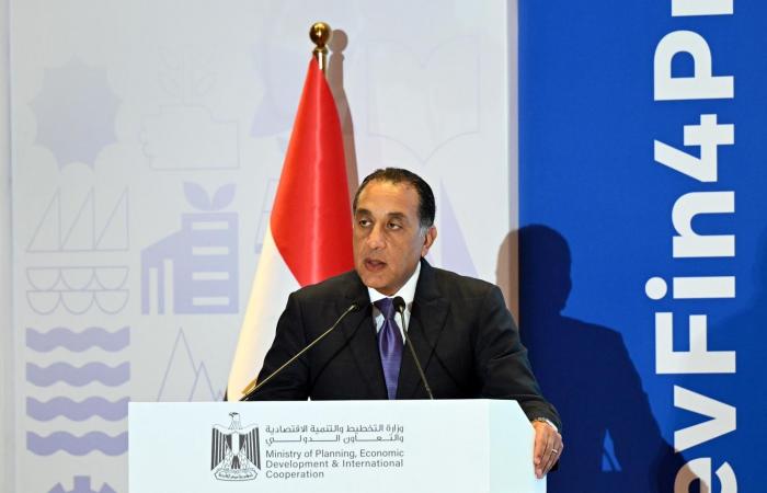 رئيس
      الوزراء:
      القطاع
      الخاص
      أثبت
      قدرته
      على
      توليد
      أكثر
      من
      80%
      من
      فرص
      العمل