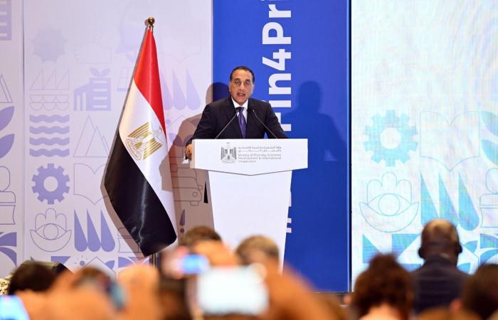 رئيس
      الوزراء:
      القطاع
      الخاص
      أثبت
      قدرته
      على
      توليد
      أكثر
      من
      80%
      من
      فرص
      العمل