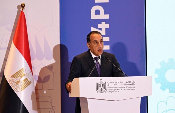 رئيس
      الوزراء:
      القطاع
      الخاص
      أثبت
      قدرته
      على
      توليد
      أكثر
      من
      80%
      من
      فرص
      العمل