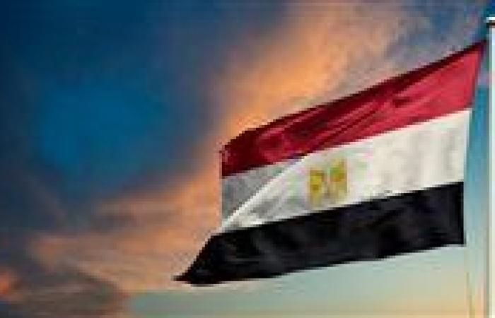الخارجية:
      نناشد
      المصريين
      المتواجدين
      في
      إيران
      بتوخي
      الحذر
      والبقاء
      في
      أماكن
      آمنة