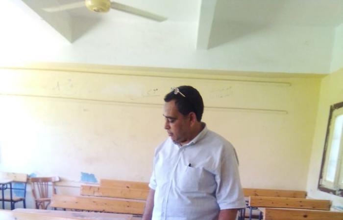 الثانوية
      العامة
      2025|
      اليوم..
      8938
      طالبًا
      يؤدون
      امتحانات
      الثانوية
      العامة
      أمام
      27
      لجنة
      بأسوان