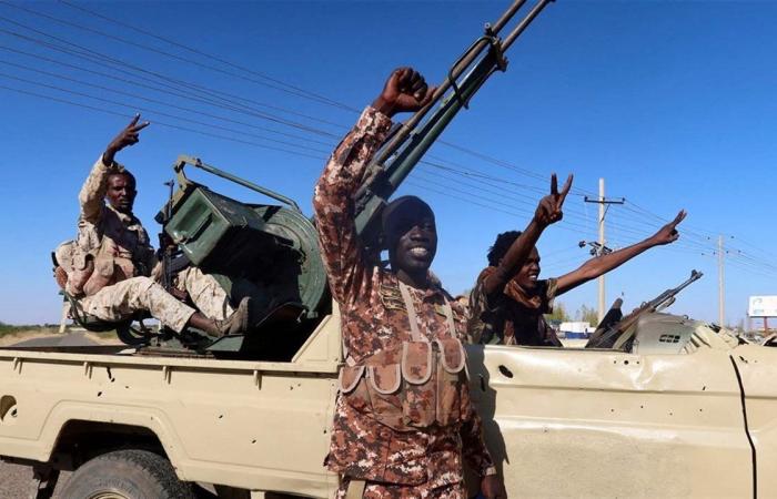 الجيش
      السودانى
      يحبط
      هجومًا
      للدعم
      السريع
      على
      الفاشر
      ويدمر
      16
      مركبة
      عسكرية