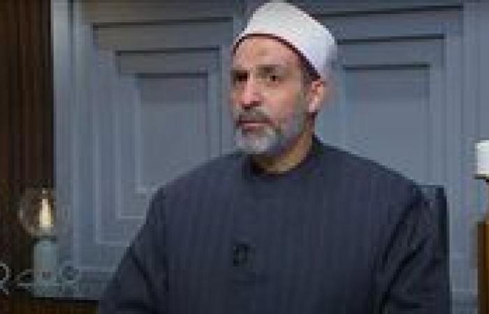 أمين
      الفتوى:
      الله
      يغفر
      جميع
      الذنوب
      مهما
      عظُمت
      بشرط
      واحد