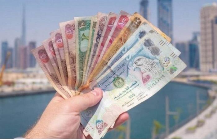 سعر
      الدرهم
      الإماراتي
      مقابل
      الجنيه
      المصري
      اليوم
      الاثنين
      16
      يونيو
      2025