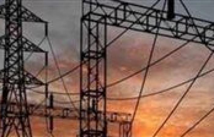 مصادر:
      36
      جيجاوات
      استهلاك
      كهربائي..
      و36
      ألف
      طن
      مازوت
      و83
      مليون
      متر
      مكعب
      غاز
      يوميًا
      لتأمين
      الصيف