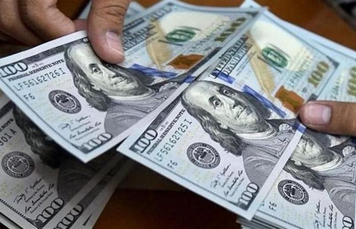 أسعار
      الدولار
      في
      مصر
      الإثنين..
      كم
      سعر
      الدولار
      اليوم
      في
      بنوك
      مصر
      الآن