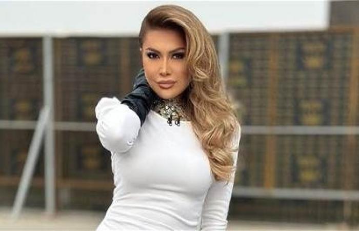 نوال
      الزغبي
      تُروج
      لألبومها
      الجديد
      بحفلٍ
      استثنائي