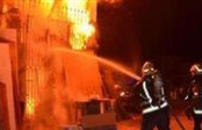حريق
      يلتهم
      شقة
      سكنية
      بمساكن
      مبارك
      وإصابة
      7
      أشخاص
      في
      الإسماعيلية