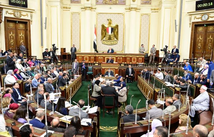 النائبة
      فاطمة
      سليم
      توجه
      أسئلة 
      للحكومة
      حول
      مراعاة
      أحداث
      المنطقة
      فى
      تقديرات
      الموازنة
      العامة
      للدولة
      وخطة
      التعامل
      معها