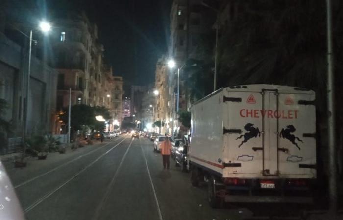 محافظ
      الإسكندرية
      يتابع
      تنفيذ
      خطة
      ترشيد
      استهلاك
      الكهرباء
