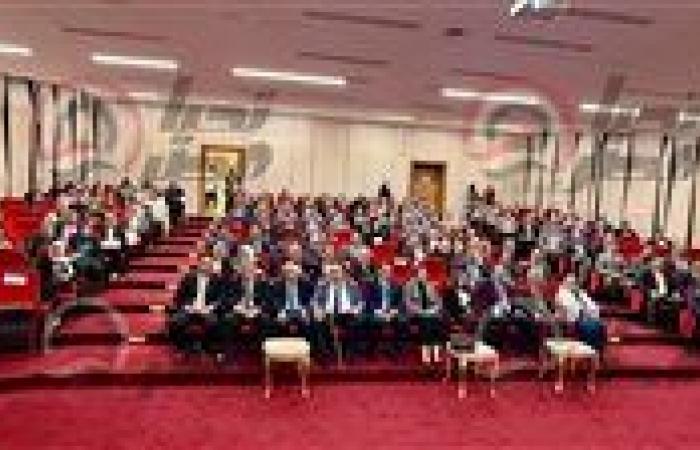 النيابة
      الإدارية
      تختتم
      دورة
      الإشراف
      على
      انتخابات
      مجلسي
      النواب
      والشيوخ
      ٢٠٢٥
      لأعضائها