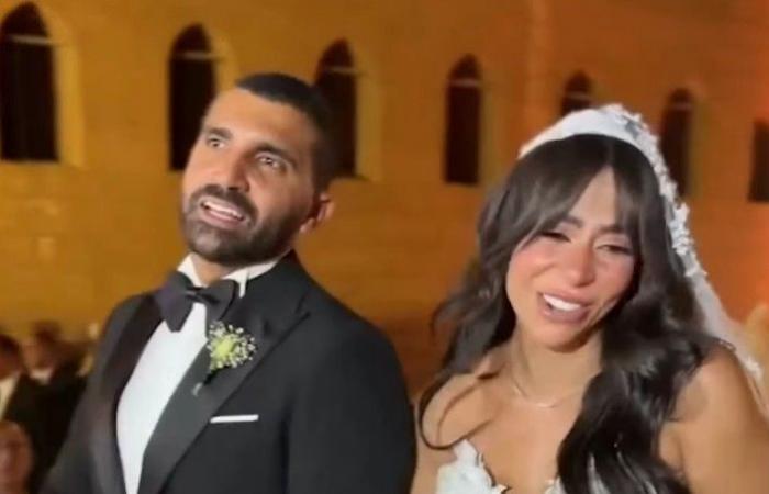 بكاء
      ماجد
      المصري
      وتأثر
      ابنته..
      اللقطات
      الأولى
      من
      زفاف
      ماهيتاب
      ابنة
      ماجد
      المصري