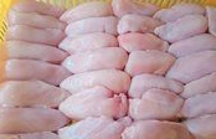 الكيلو
      يواصل
      الارتفاع..
      أسعار
      البانيه
      اليوم
      الأربعاء
      18
      يونيو
      2025
      في
      الأسواق
