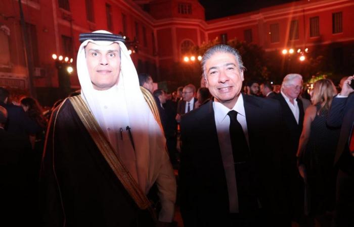 في
      أجواء
      رسمية..
      القنصلية
      الإيطالية
      تحتفل
      بيومها
      الوطني
      وتشيد
      بعلاقاتها
      مع
      مصر