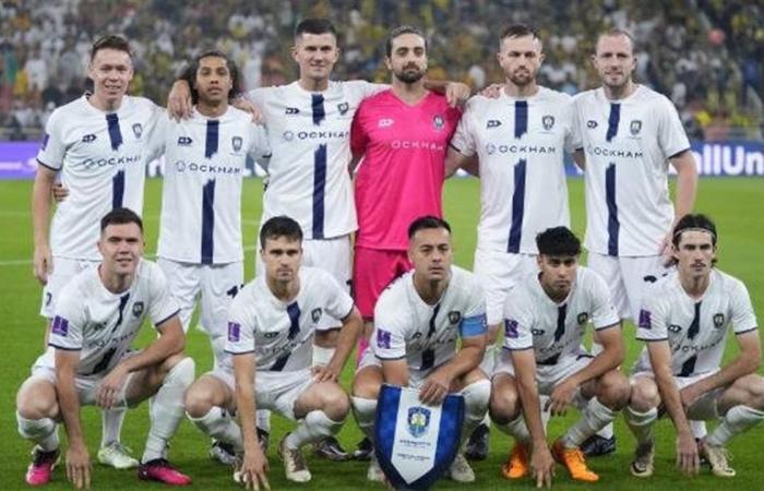 تشكيل
      أوكلاند
      سيتى
      لمباراة
      بنفيكا
      فى
      كأس
      العالم
      للأندية