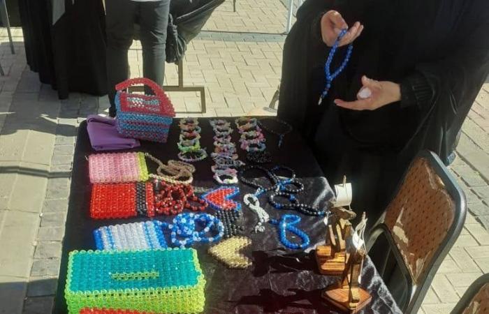 45
      عارضا
      في
      معرض
      أيادي
      مصر
      بمحافظة
      دمياط