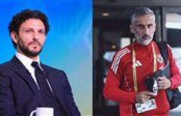 خاص
      لـ
      "تحيا
      مصر"..
      حسام
      غالي
      يرفض
      استمرار
      ريبيرو
      ويطالب
      برحيله
      عن
      الأهلي