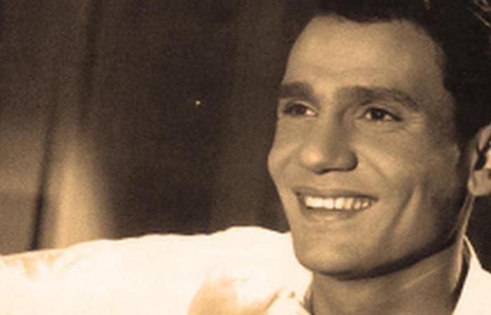 في
      ذكرى
      مولده..
      لماذا
      كان
      عبد
      الحليم
      حافظ
      يكره
      الاحتفال
      بعيد
      ميلاده؟